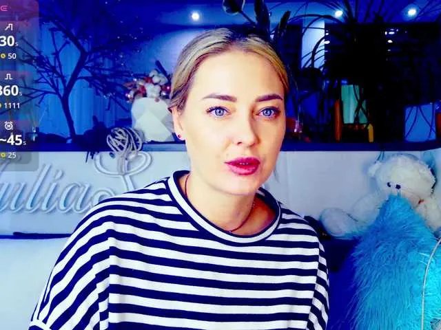 -JuliaSpace- from BongaCams