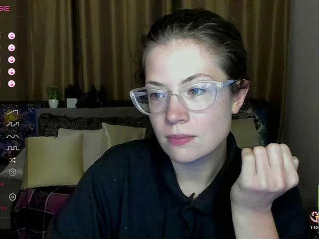 Aliciafolow009 from BongaCams