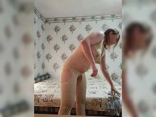 Alisa-33 from BongaCams