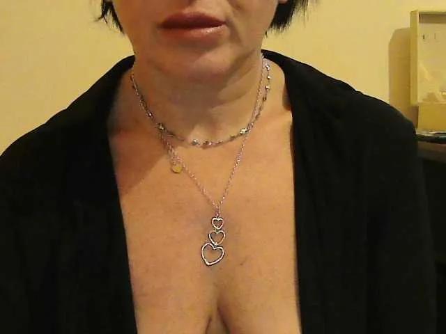 Althea000 from BongaCams