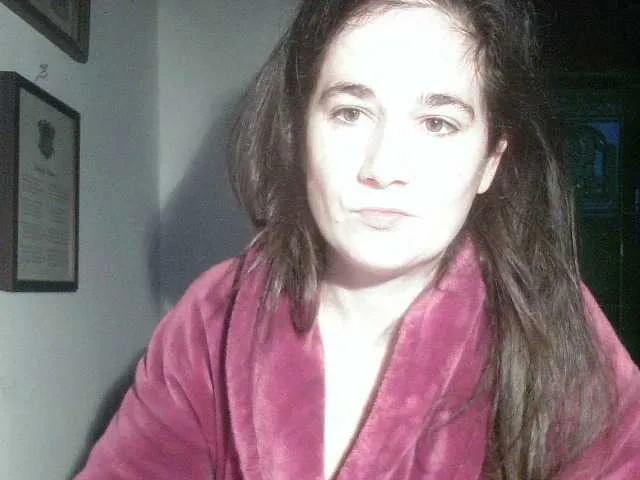 AmanelWhite from BongaCams