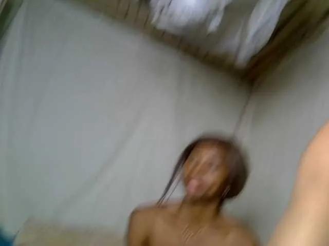 AmelieAndJames0919 from BongaCams