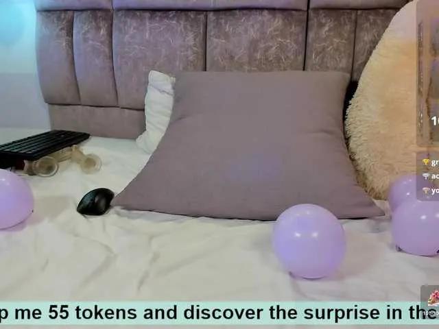 amina-west from BongaCams