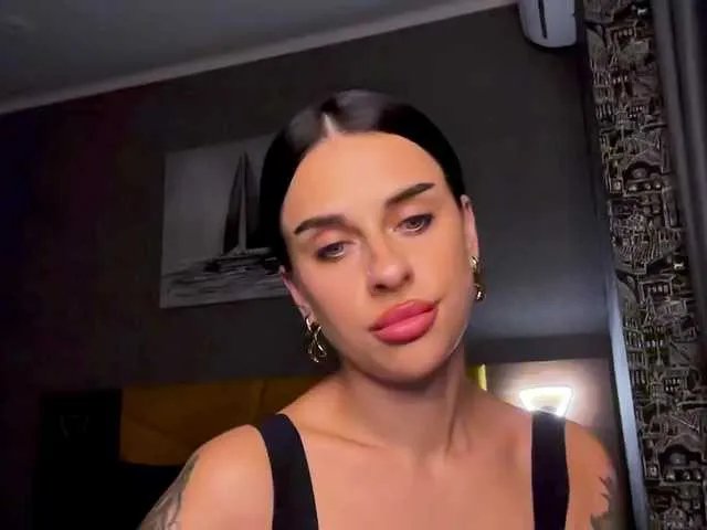 Anomaliya from BongaCams