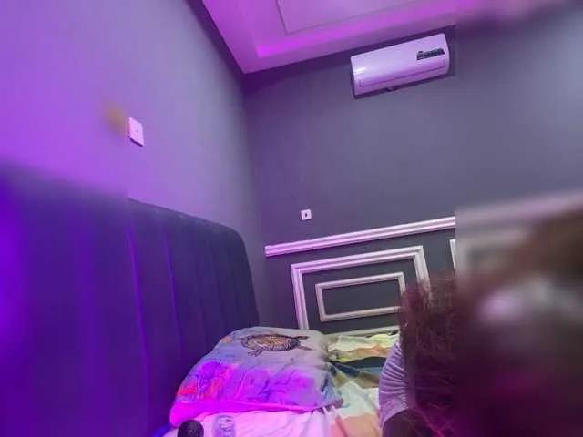 AyianaAsher from BongaCams