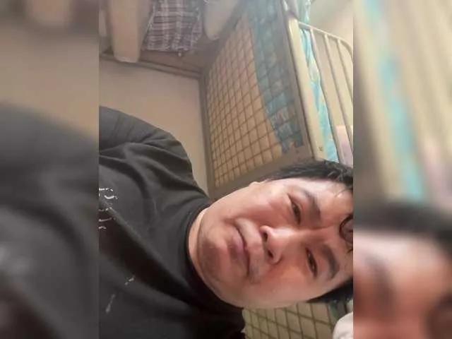 Cokezero1668 from BongaCams