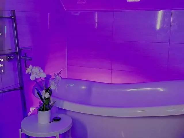 Discover CoralineJones, they want to masturbate for you CoralineJones from BongaCams