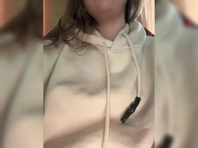 CyrilaPuff from BongaCams