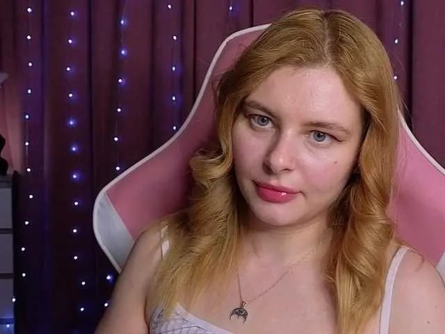 DariaPon from BongaCams