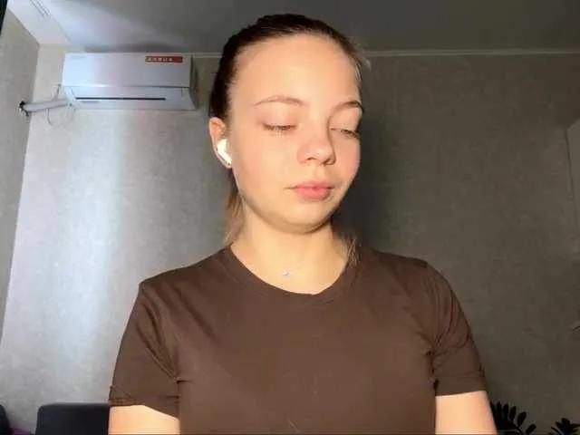 DavinaHaddad from BongaCams