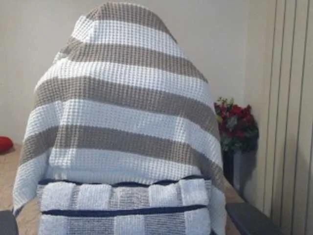 Delicious-pie from BongaCams