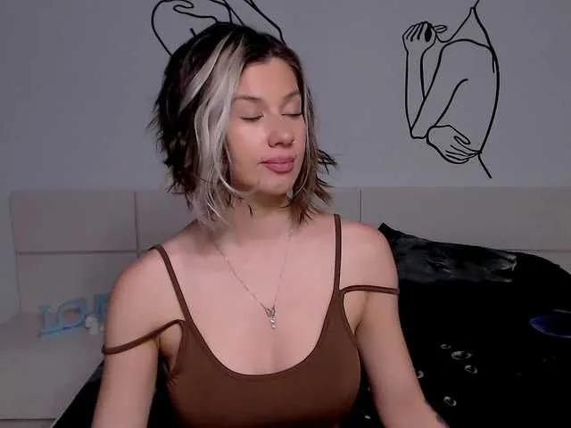 Hot Devilishfox wants you to fuck her body now devilishfox from BongaCams