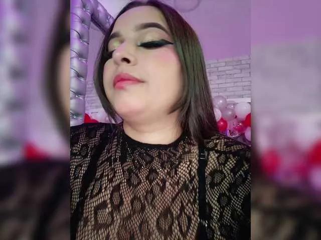 Checkout EinnyMure, she wants to masturbate for you EinnyMure from BongaCams