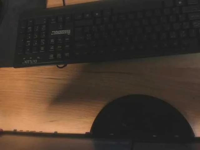 Discover ElinaStarr, she wants to masturbate for you ElinaStarr from BongaCams