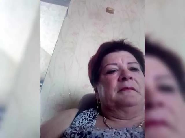 Empresswoman from BongaCams