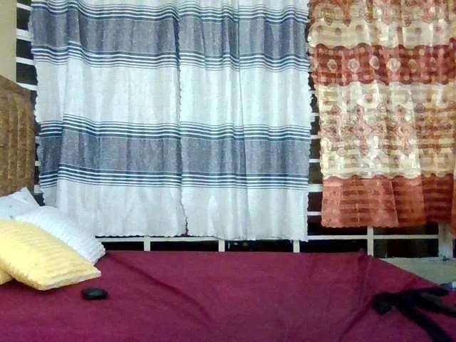 Fine-ass-bitch from BongaCams