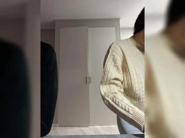 Discover Gummy-Bears, they want to masturbate for you Gummy-Bears from BongaCams