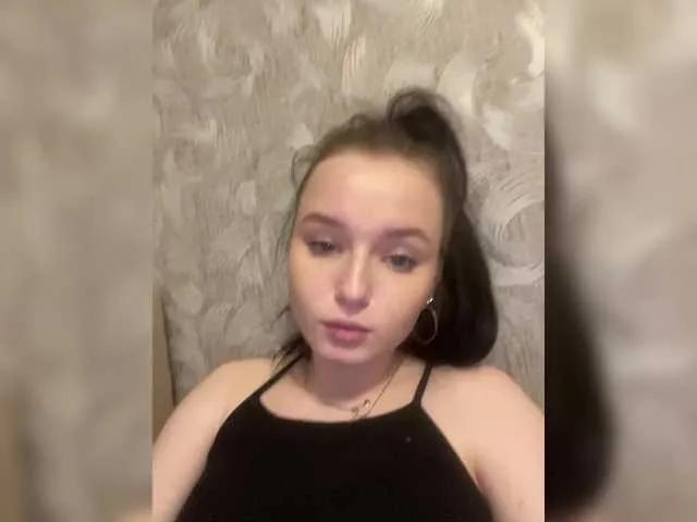 Cute Hotgirrrl wants you to fuck her body now Hotgirrrl from BongaCams