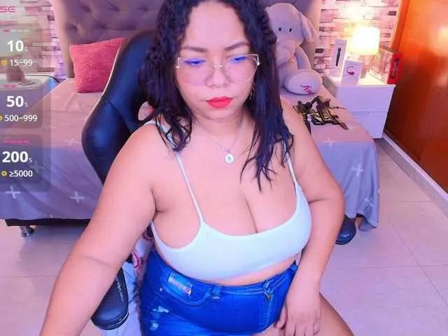 italy-boobs from BongaCams