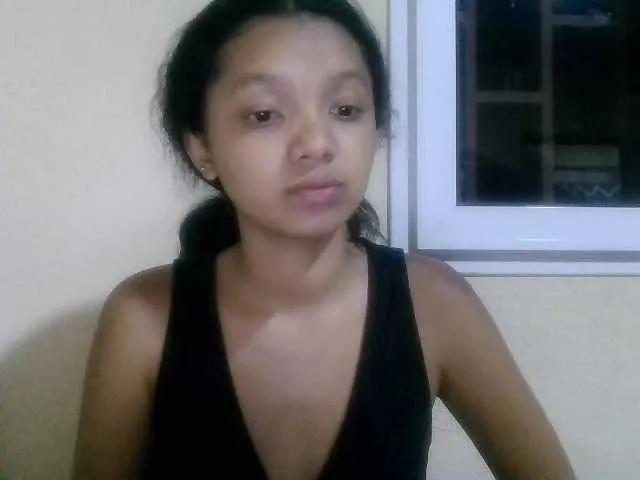 Jennifer77 from BongaCams