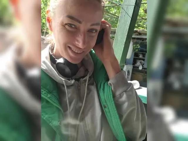 Julia3Romeo from BongaCams