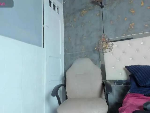 karla-ruso from BongaCams