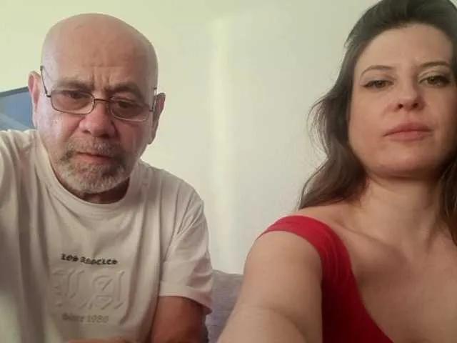 KellyLarry from BongaCams