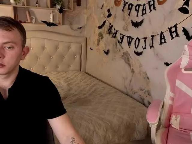 Sweet Kristallik-1 wants you to fuck their body now Kristallik-1 from BongaCams