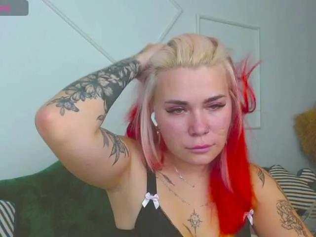 lada-love from BongaCams