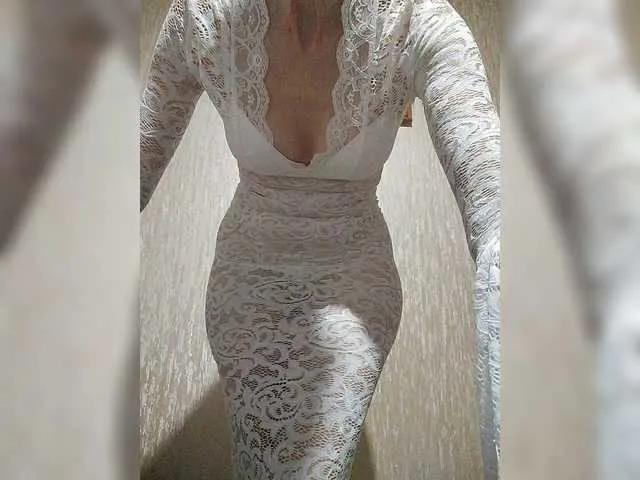 Masturbate to 58 years old Lana503 from BongaCams Lana503 from BongaCams