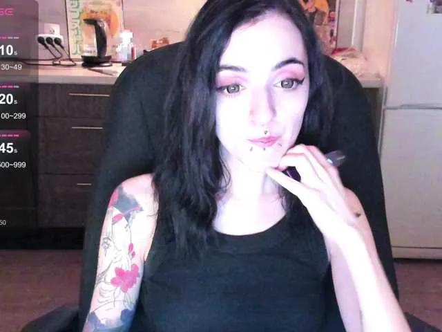 lddwntr from BongaCams