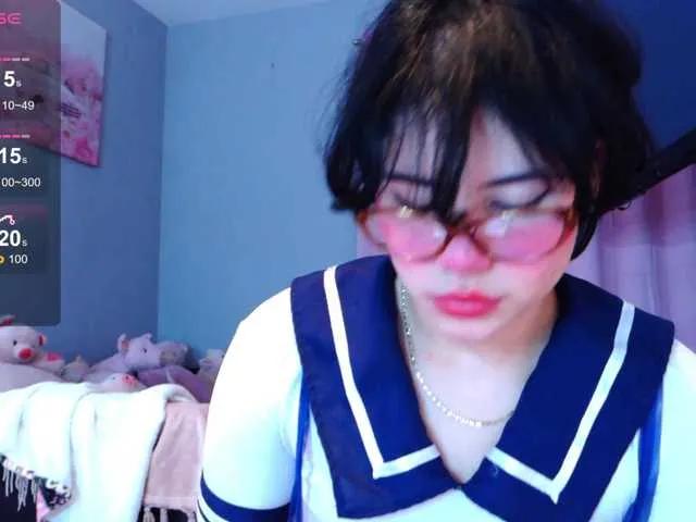 LunaMilav from BongaCams