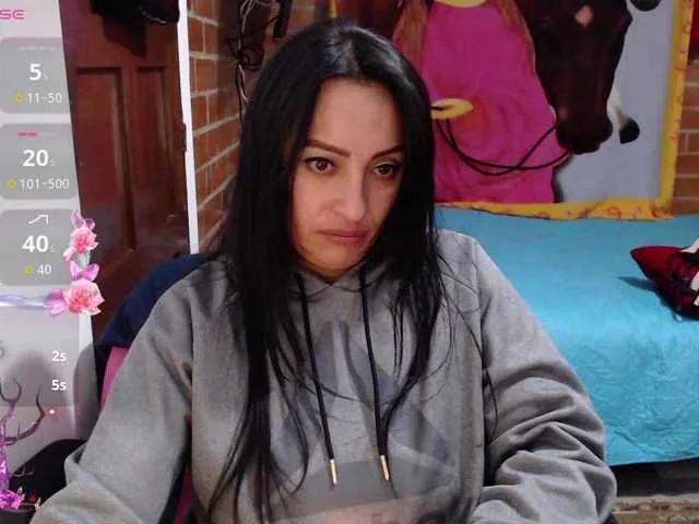 lunaws11 from BongaCams