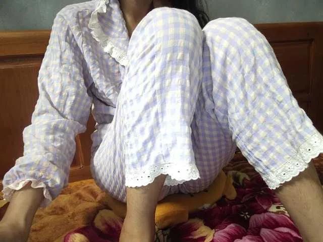 mama99love from BongaCams