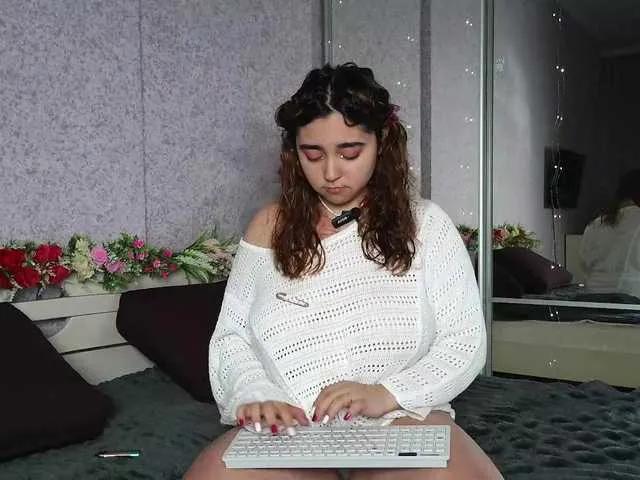 Mary-Mee from BongaCams