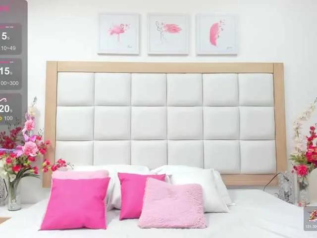 Admire BongaCams's MiaBlake MiaBlake from BongaCams