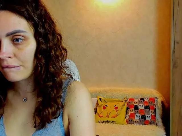 Amazing Miagrantes wants you to fuck her body now miagrantes from BongaCams