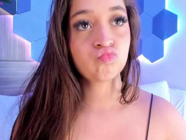 MiaKay from BongaCams