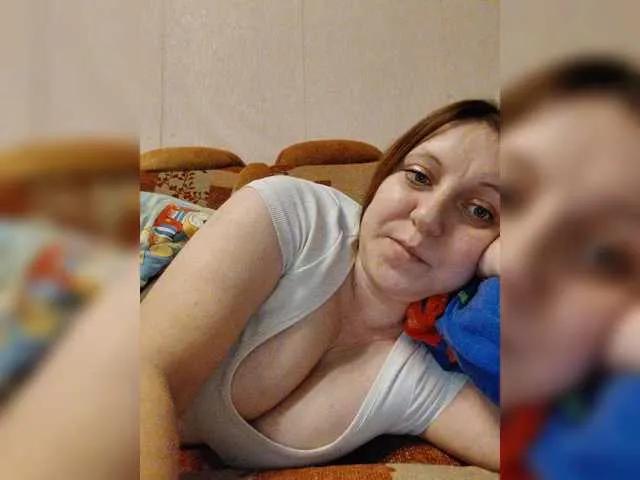 MilfaSguirt from BongaCams