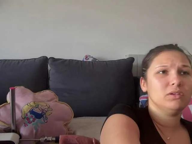 Minettesexy24 from BongaCams