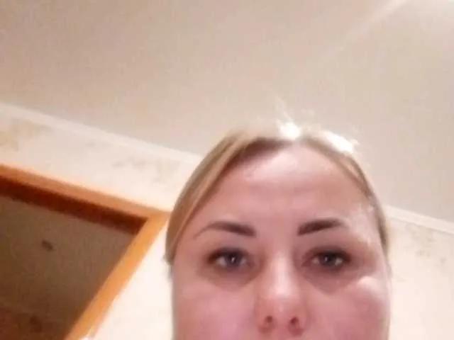 Moummygirl from BongaCams