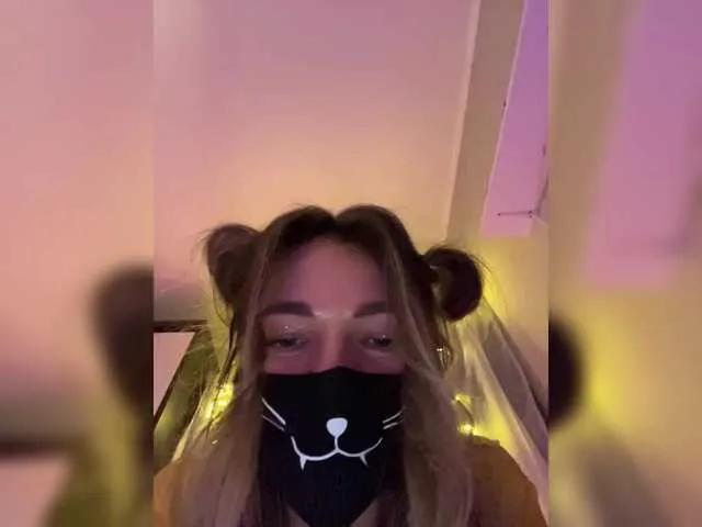 NightMint from BongaCams