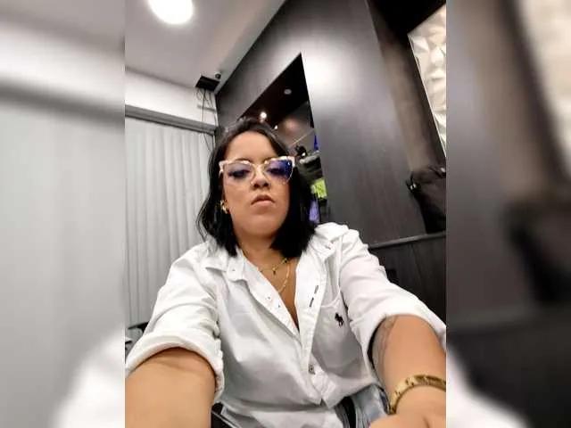 Naked NikkSantini wants you to fuck her body now NikkSantini from BongaCams