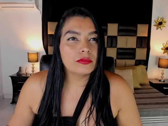 NinaGold from BongaCams