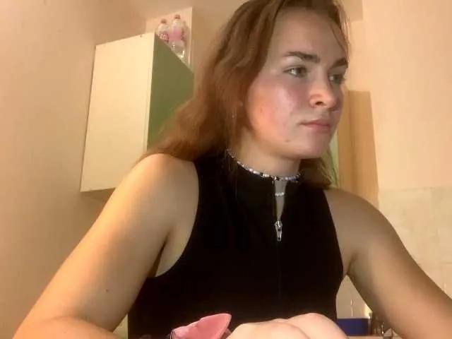 PartheniaOshima from BongaCams