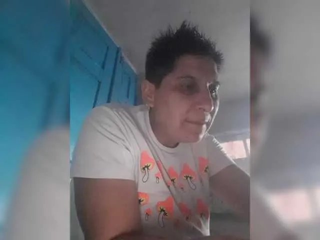 PollyMILF-By from BongaCams