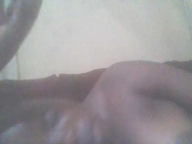 PrettyG from BongaCams