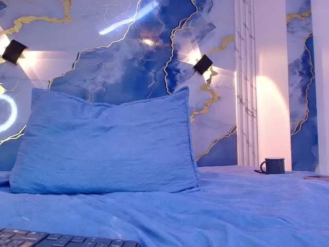 Amazing Rayne-lor wants you to fuck her body now rayne-lor from BongaCams