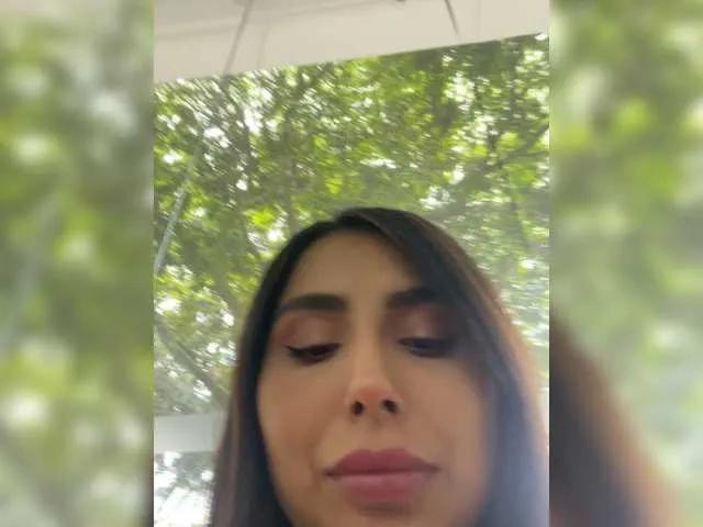 Join 24 years old SallyeLeins from BongaCams SallyeLeins from BongaCams