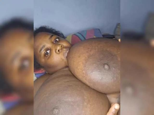 SExtBoobS from BongaCams